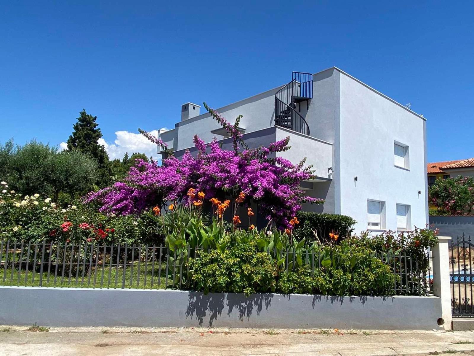 Villa Daniel PUY 외부 사진